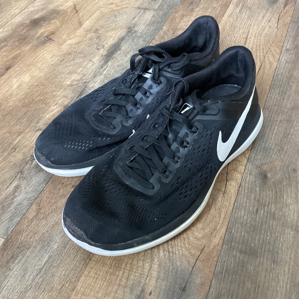 Nike Womens Flex 2016 RN 830751-001 Black White Running Shoes Sneakers Size 6.5